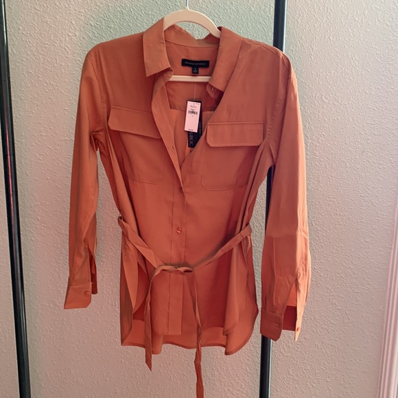 Belted Utility High-Low Shirt - Picture 2 of 4
